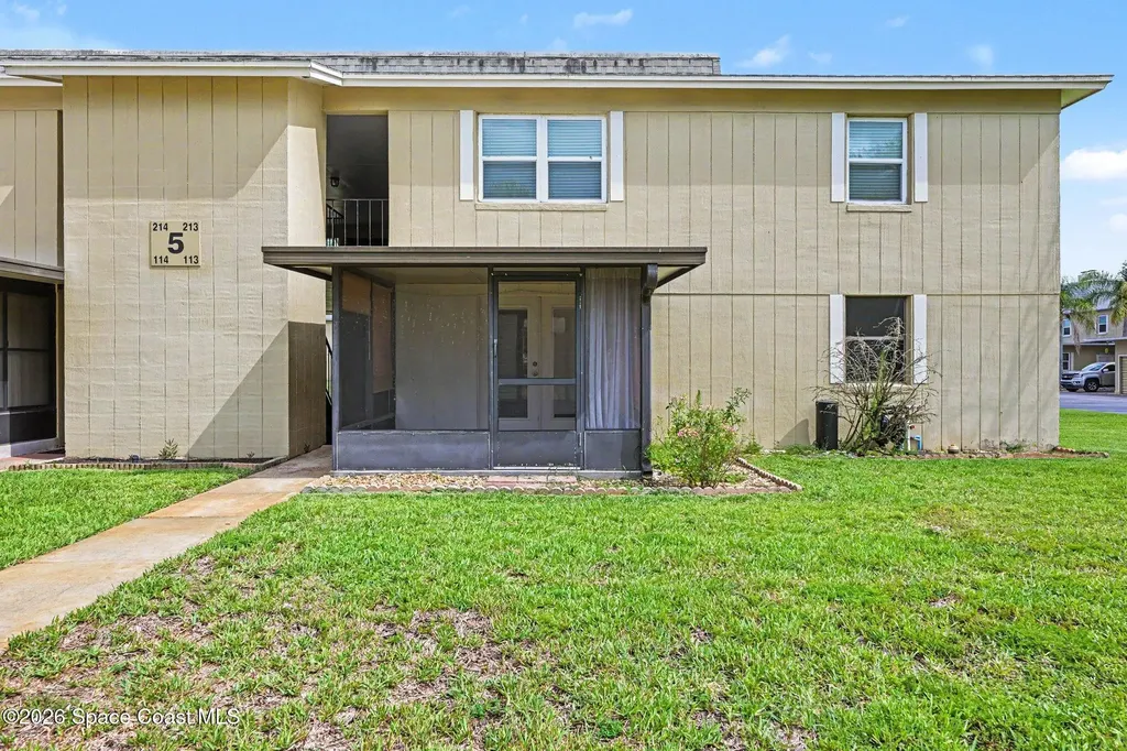 4304 London Town Road S Titusville FL 32796