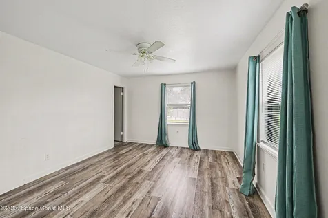 4304 London Town Road S Titusville FL 32796