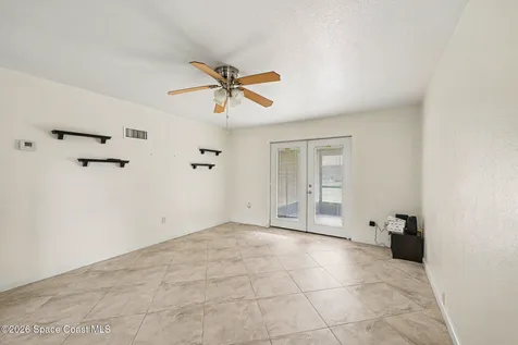 4304 London Town Road S Titusville FL 32796