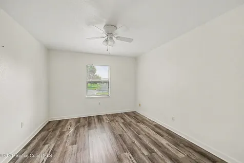 4304 London Town Road S Titusville FL 32796