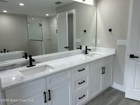 839 Everglade Avenue SE Palm Bay FL 32909