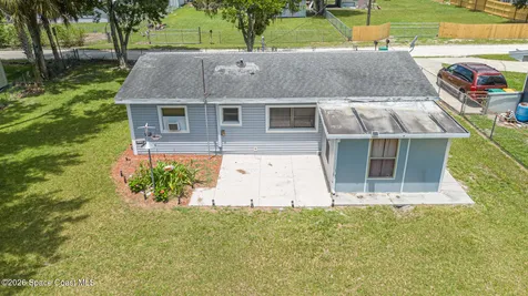 2949 Easy Street Mims FL 32754