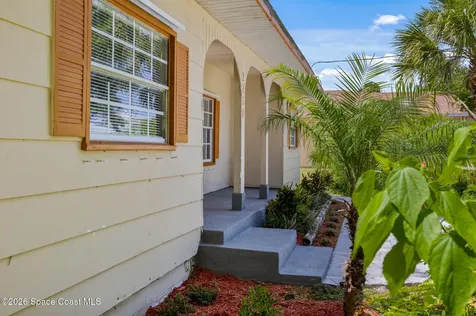 2254 Pelham Street NE Palm Bay FL 32905