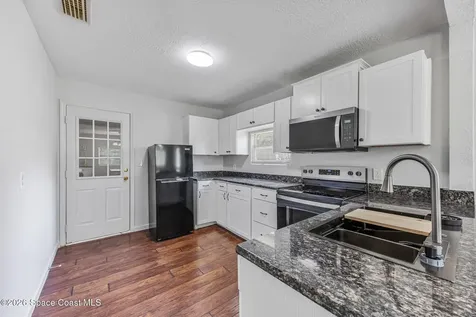 2254 Pelham Street NE Palm Bay FL 32905