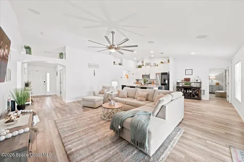 427 Hammond Street SW Palm Bay FL 32908