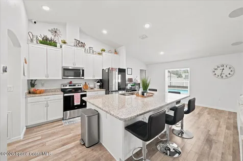 427 Hammond Street SW Palm Bay FL 32908