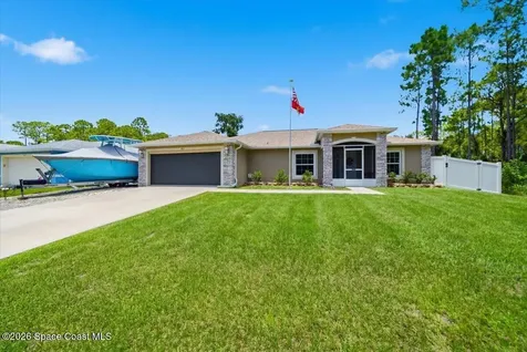 427 Hammond Street SW Palm Bay FL 32908