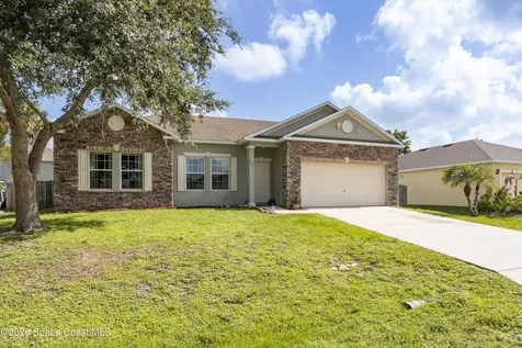 471 Bluefields Street SE Palm Bay FL 32909