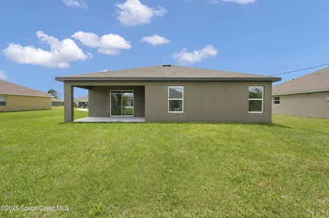 539 Hamwood Street SW Palm Bay FL 32908
