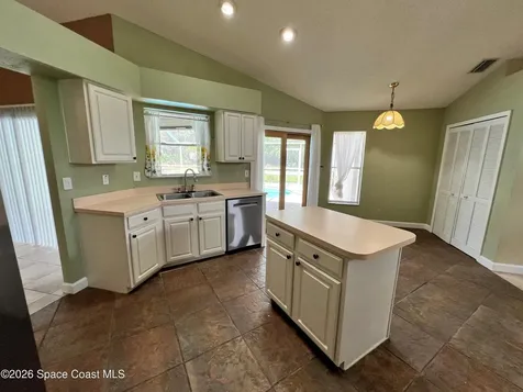 1170 Briar Run Circle Malabar FL 32950
