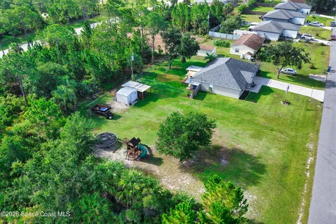 3027 Langmaid Avenue SE Palm Bay FL 32909