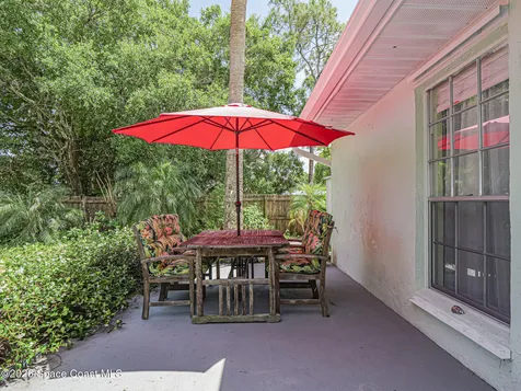425 Banyan Street Sebastian FL 32958