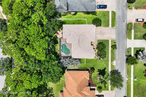 2071 Thornwood Drive SE Palm Bay FL 32909