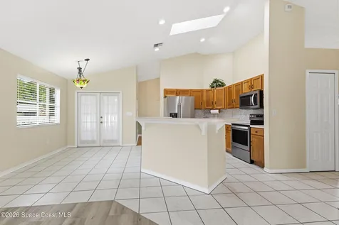541 Tuttle Court SE Palm Bay FL 32909