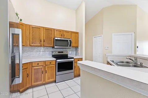541 Tuttle Court SE Palm Bay FL 32909