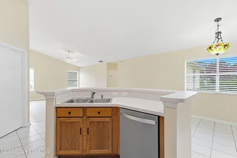 541 Tuttle Court SE Palm Bay FL 32909