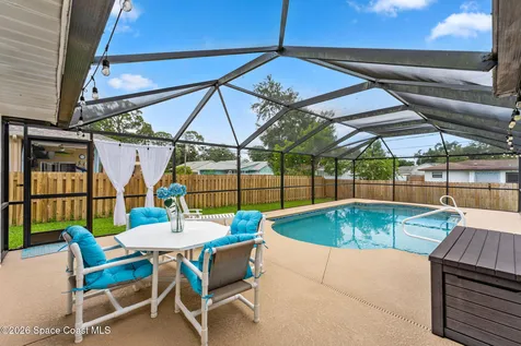 1008 Flower Street NW Palm Bay FL 32907