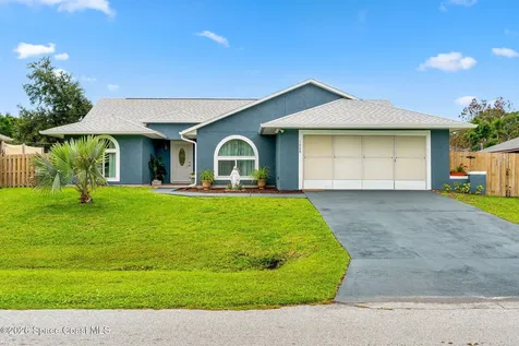 1008 Flower Street NW Palm Bay FL 32907