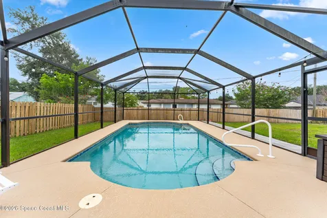 1008 Flower Street NW Palm Bay FL 32907