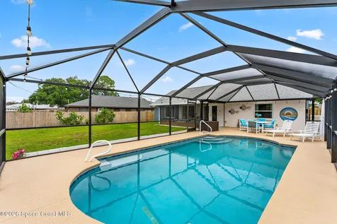 1008 Flower Street NW Palm Bay FL 32907