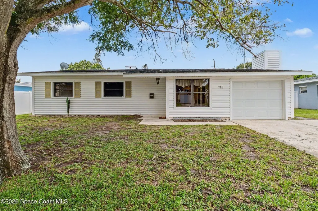 748 Clarke Avenue Melbourne FL 32935