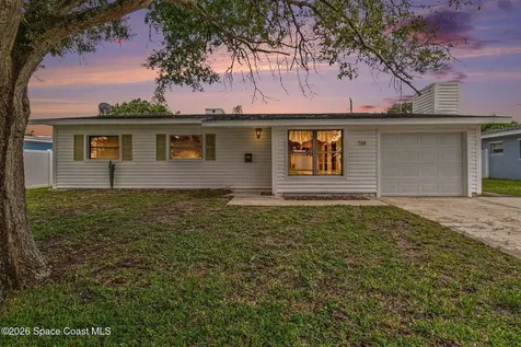 748 Clarke Avenue Melbourne FL 32935