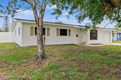 748 Clarke Avenue Melbourne FL 32935