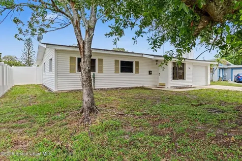 748 Clarke Avenue Melbourne FL 32935