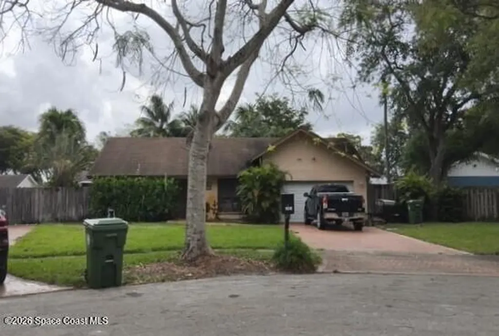 2301 NW 102nd Avenue Pembroke Pines FL 33024