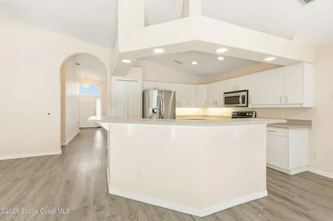 1172 Pine Creek Circle NE Melbourne FL 32905