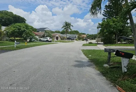 1313 SW 75th Avenue North Lauderdale FL 33068