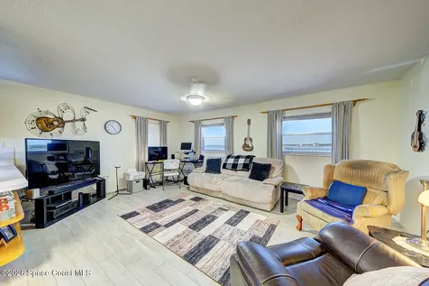 190 E Olmstead Drive Titusville FL 32780