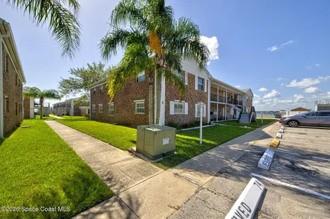 190 E Olmstead Drive Titusville FL 32780