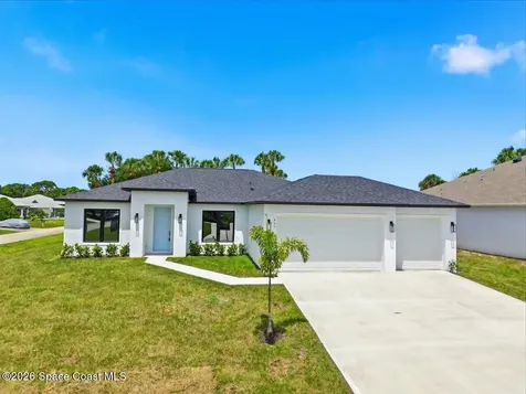 824 Taluga Avenue SE Palm Bay FL 32909