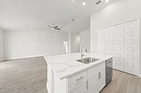 824 Taluga Avenue SE Palm Bay FL 32909