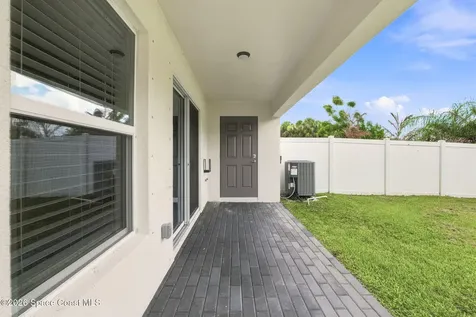 33 Ella Street Melbourne FL 32935