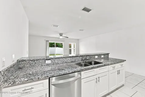 33 Ella Street Melbourne FL 32935