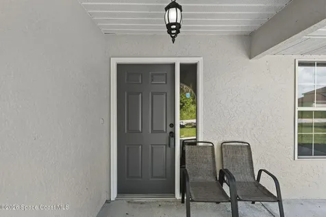 731 Delano Avenue NW Palm Bay FL 32907