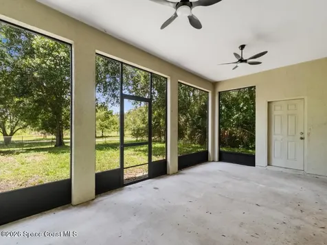 4655 52nd Avenue Vero Beach FL 32967