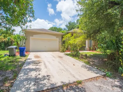 4655 52nd Avenue Vero Beach FL 32967