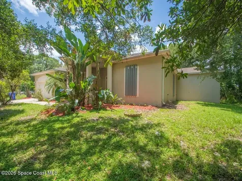 4655 52nd Avenue Vero Beach FL 32967