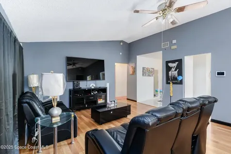 1226 Hedgecoth Street NW Palm Bay FL 32907