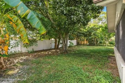 1226 Hedgecoth Street NW Palm Bay FL 32907