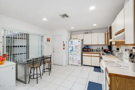 1226 Hedgecoth Street NW Palm Bay FL 32907