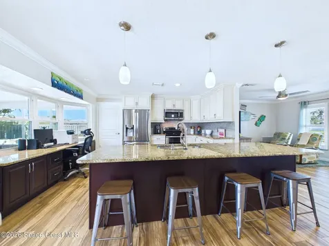 645 Kingston Circle Satellite Beach FL 32937