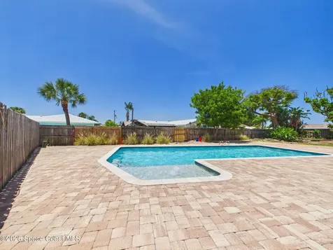 645 Kingston Circle Satellite Beach FL 32937