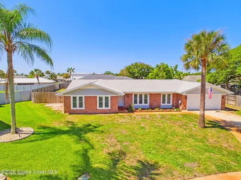 645 Kingston Circle Satellite Beach FL 32937
