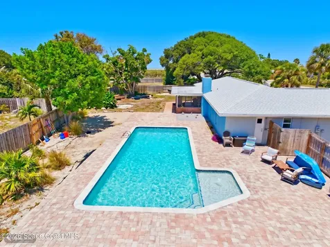 645 Kingston Circle Satellite Beach FL 32937