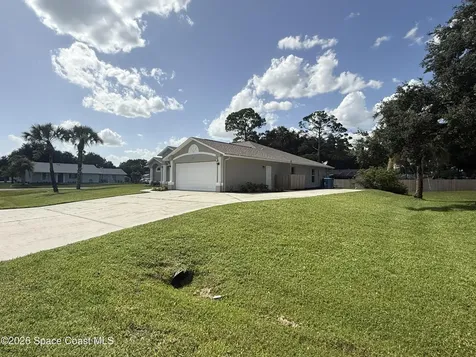 451 Hurst Road NE Palm Bay FL 32907