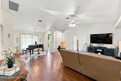 120 Nesbitt Street NE Palm Bay FL 32907